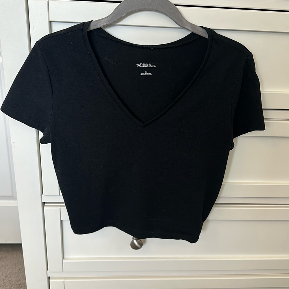 V-neck crop top